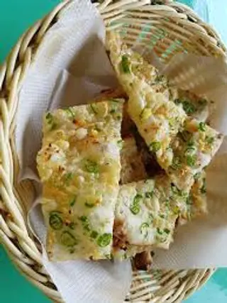 Chilli cheese naan