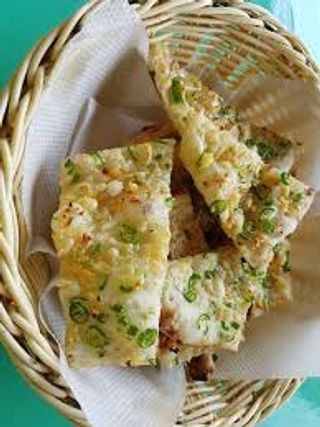 Chilli cheese naan