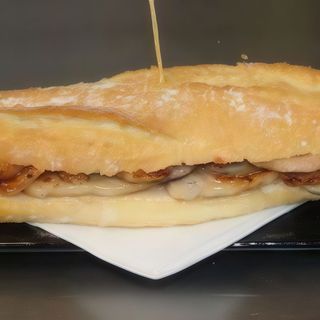 Bocata lomo con beicon