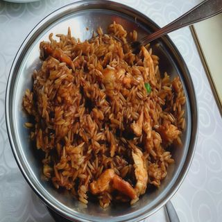 arroz frito con pollo