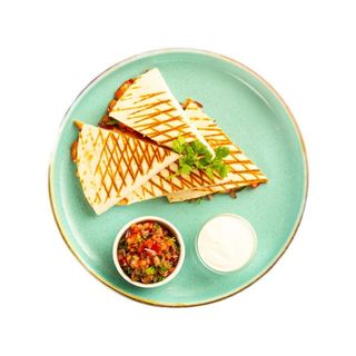 Кесадилья с курицей