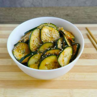 Cetriolo in salsa di soia e salsa piccante