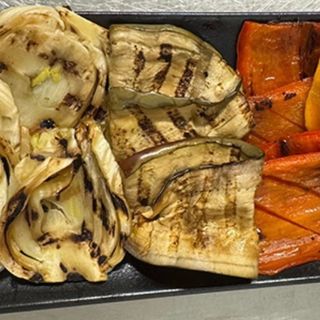 Verdure grigliate di stagione