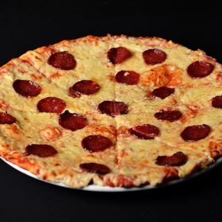 პიცა პეპერონი 8 ნაჭრიანი