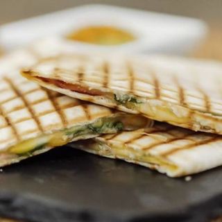 Quesadilla de Jamón York y Queso