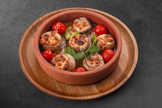 Запеченные грибы с сыром кашар (300г)