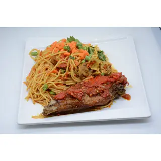 Spaghetti (Served with Turkey, Fried Plantain, or Goat Meat)