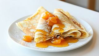 Clatite cu dulceata de caise