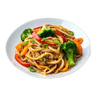 Pasta fresca de trigo con verduras de temporada