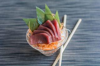 21 Tuna Sashimi (8 Piezas)