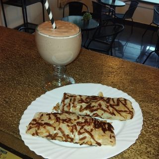 Tapioca de Frango com Queijo