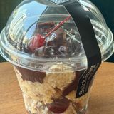 Трайфл пінчер з вишнею