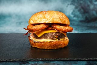 Gorilla burger & pomfrit