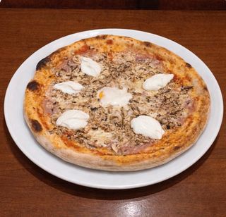 Pizza Napolitana