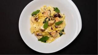 Pappardelle z łososiem