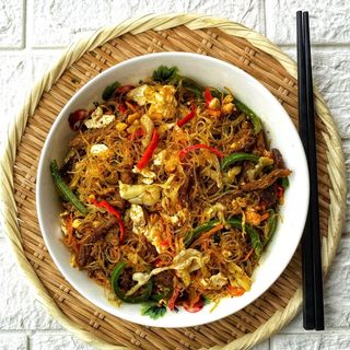 Singapore Beef Noodles