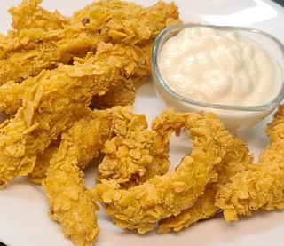 Пилешки хрупки с корнфлейкс и чecнов сос (250г)