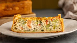 Киш с сёмгой S