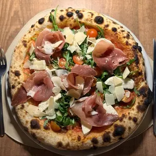 Pizza Reginella