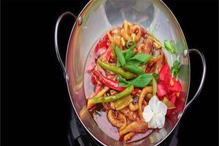 E22. Scodella di fuoco con calamari