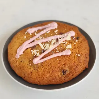 Quqqi Arándano Con Chocolate Blanco