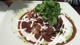 Pollo en mole poblano