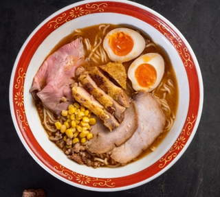 173. Ramen con manzo