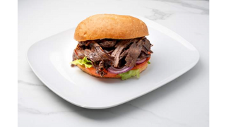 Kebab w bułce L z mięsem mieszanym - 180g