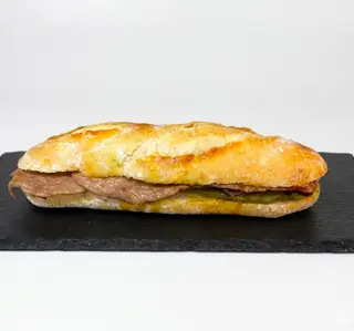 Bocadillo De Ternera Solo