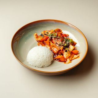 Кальмары с овощами