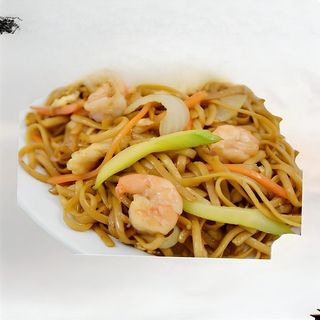 Tallarines Fritos Con Tres Delicias