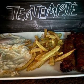 Plato Combinado De Longaniza