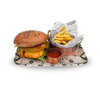 Burger cu chedar si cartofi prajiti Q