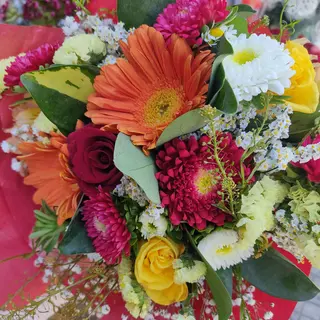 Bouquet fiori toni arancio