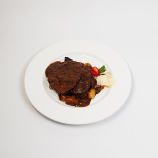 Dalmatinska pašticada s njokima