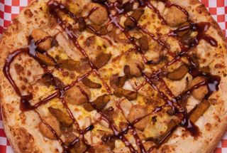 Pizza Explosión de Pollo by Rooster Bite (Familiar)