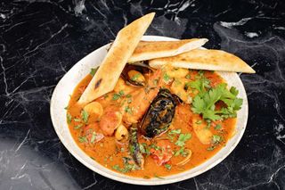 Supa cu fructe de mare