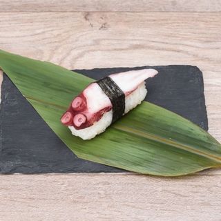 Nigiri Pulpo