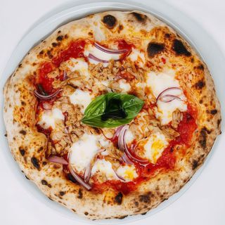 Pizza tonno e cipolla