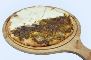 Manaish Zataar Fromage