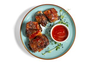 Говяжьи ребра под соусом барбекю (300)