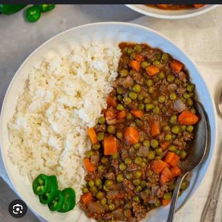 White rice and peas 