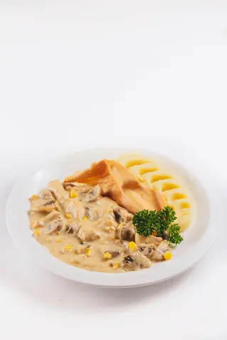 Фрикасе с картофельным пюре (290 гр.)