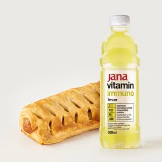Piroška s hrenovkom 120g + Jana Vitamin Limun 0,5l