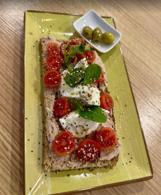 Tostada Toi bufala & verde