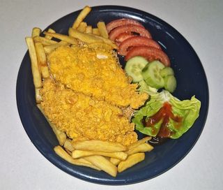 Komplet obrok - hrskava piletina u slatko - ljutom sosu