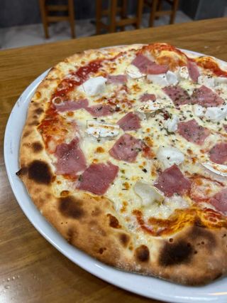 Pizza Cabra (30 Cm.)