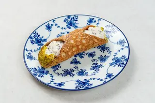Duże cannoli con ricotta 100g