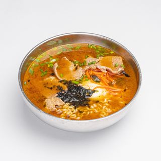 Рамен с мясом