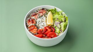 Боул з лососем